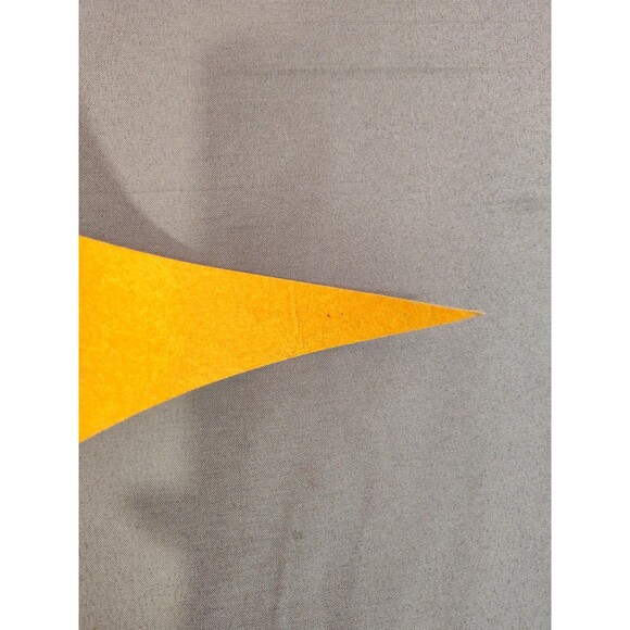 Vintage NFL Tampa Bay Buccaneers Football Felt Pennant 12"x30" - Picture 4 of 4